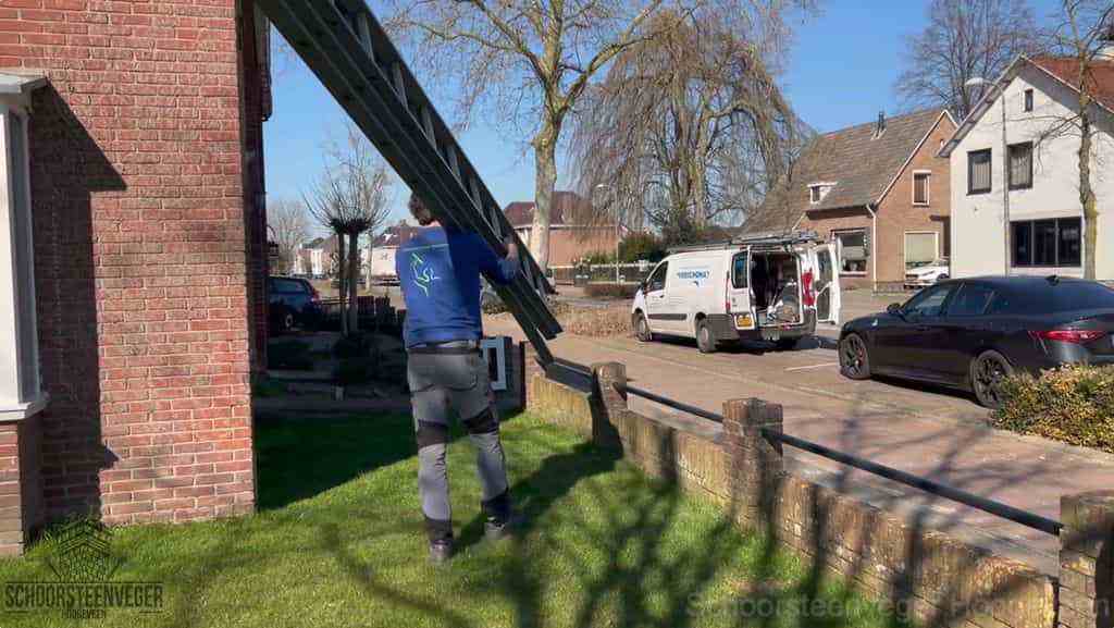 Schoorsteen onderhoud Hoogeveen ladder bus